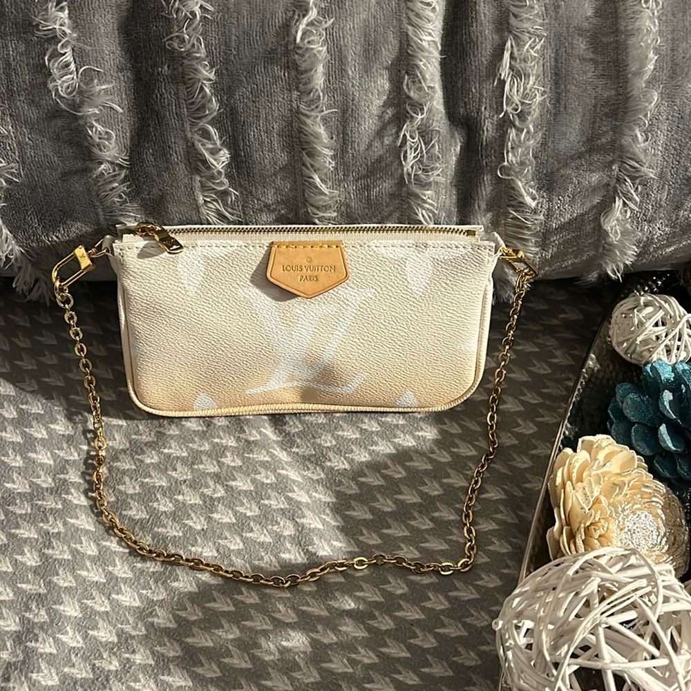 Louis Vuitton Small Pochette By the Pool Brume LIMITED EDITION